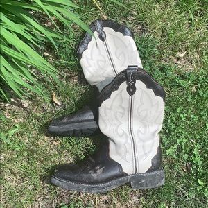 Women’s Justin boots